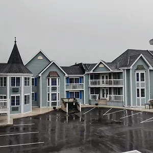 Falls & Hotel Niagara Falls