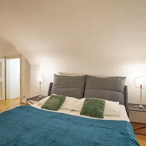 Lazenska N4 Прага