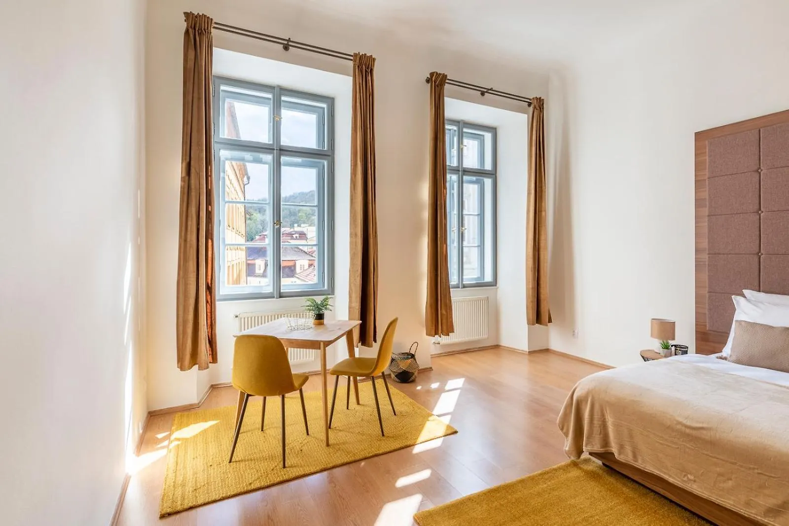 Primavera - Castle View Apartments Prague